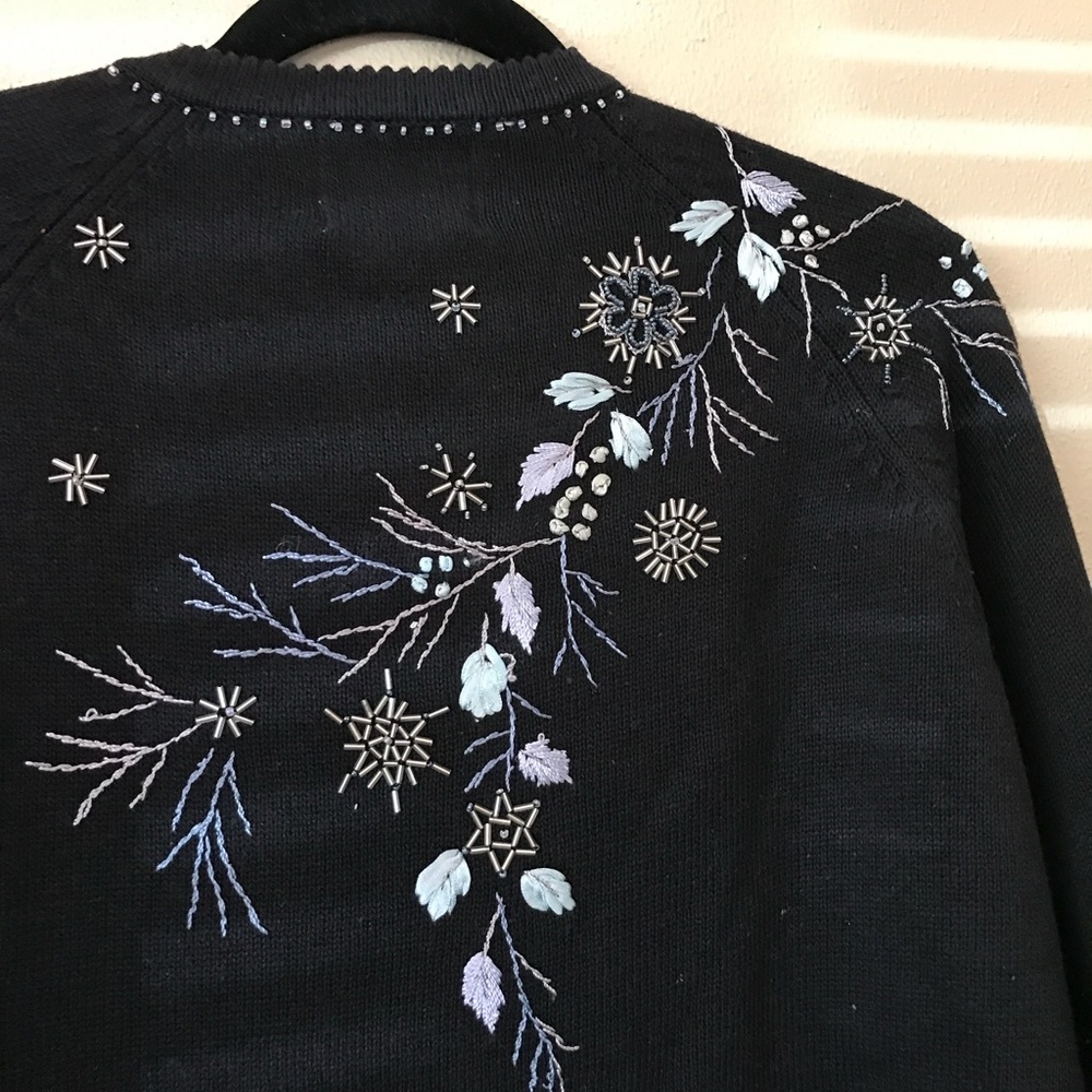 Black 1X cardigan sweater, silver embellishment Stitches in Time - Picture 3 of 11